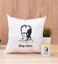 Atatürk Siluetli Kare Yastık ve Sarı Kupa Bardak