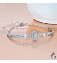 Else Silver Tria Baget Taşlı Kelepçe Modeli Gümüş Bileklik (Beyaz)