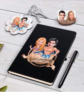 BK Gift Kişiye Özel Yılın En Mükemmel Çifti Karikatürlü Siyah Defter Kalem ve Anahtarlık Hediye Seti-8 (Model 1)