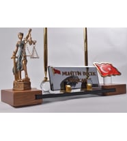 Cam Masa İsimliği Adalet Terazili Türk Bayraklı