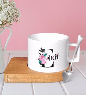 BK Gift Kişiye Özel Harfli Ahşap Altlıklı Seramik Fincan-1 (Beyaz)