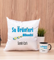 Su Ürünleri Mühendisi Kare Yastık ve Siyah Kupa Bardak