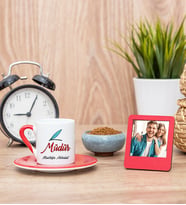 Müdür Kırmızı Kahve Fincanı ve Kırmızı Mini Fotoğraf Çerçevesi