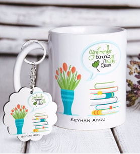 BK Gift Kişiye Özel Öğretmenler Günümüz Kutlu Olsun Beyaz Kupa ve Anahtarlık Hediye Seti-3 (Model 1)