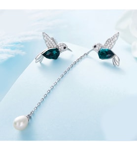 Monemel Swarovski Taşlı Gümüş Küpe (Altın Kaplama) Sevgililer Günü Hediyesi Yeni Yıl Hediyesi - Yılbaşı Hediyesi