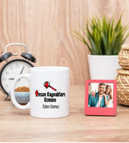 İnsan Kaynakları Uzmanı Beyaz Kupa Bardak ve Kırmızı Mini Fotoğraf Çerçevesi
