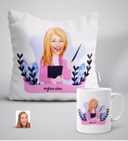 BK Gift Kişiye Özel Bayan Sınıf Öğretmeni Karikatürlü Beyaz Yastık Kupa Seti-2 (Model 1)