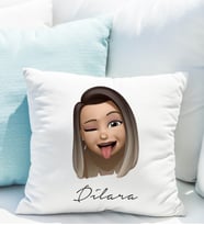 Emoji Kız Stiker Yastığı Kişiye Özel