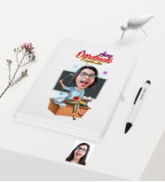 BK Gift Kişiye Özel Bayan Öğretmen Temalı Karikatürlü Beyaz Defter Kalem Hediye Seti - 2