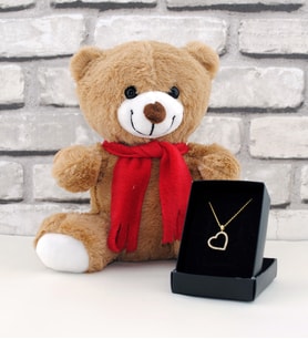 Peluş Ayıcık Ve Kalpli Kolye