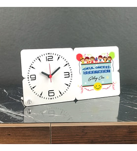 Okul Öncesi Öğretmeni Ahşap Masa Saati 002