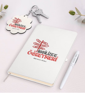 BK Gift Kişiye Özel İngilizce Öğretmeni Beyaz Defter Kalem Ve Anahtarlık Hediye Seti-1 (Model 1)