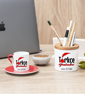Türkçe Öğretmeni Kırmızı Türk Kahvesi Fincanı Ve Kalemlik Hediye Seti