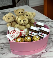 Sevgiliye Özel Büyük Boy Kalp Kutuda Ayıcık Çikolata ve Nutella (Model 4)