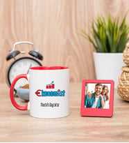 Ekonomist Kırmızı Kupa Bardak ve Kırmızı Mini Fotoğraf Çerçevesi