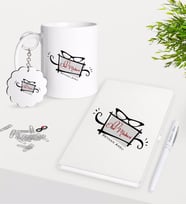 BK Gift Kişiye Özel Okul Müdiresi Kupa Anahtarlık Beyaz Defter Kalem Hediye Seti-1 (Model 1)