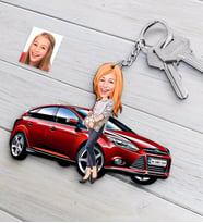 BK Gift Kişiye Özel Bayan Ford Focus Figürlü Plakalı Ahşap Karikatür Anahtarlık (Beyaz)