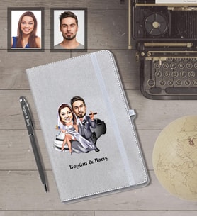 Kişiye Özel Gelin Damat Karikatürlü Gri Defter Kalem Hediye Seti   Mod-2