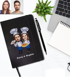 Kişiye Özel Aşçı Sevgili Karikatürlü Siyah Defter Kalem Hediye Seti Model-1