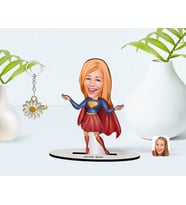 BK Gift Kişiye Özel Süper Girl Karikatürlü 3D Ahşap Biblo ve İsimli Gold Papatya Anahtarlık (Model 1)