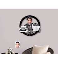 BK Gift Kişiye Özel Plakalı Erkek Nissan Micra Karikatürlü Ahşap Duvar Saati-1 (Beyaz)