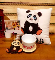 Kişiye Özel Panda 3D Figürlü Kupa Ve Yastık Arkadaşa Hediye