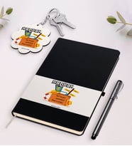 BK Gift Kişiye Özel Rehber Siyah Defter Kalem Ve Anahtarlık Hediye Seti (Model 1)
