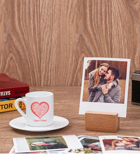 Kişiye Özel Kalpli Türk Kahvesi Fincanı ve Ahşap Standlı Polaroid Set