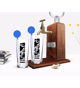 BK Gift Kişiye Özel Renkli Baskılı İsimli İkili Vodka Bardağı ve Ahşap Vodka Standı Hediye Seti-121 (Model 1)
