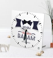 BK Gift Kişiye Özel Benim Yakışıklı Babam Masaüstü Kare Cam Saat (Beyaz)
