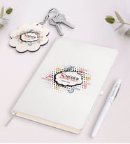 BK Gift Kişiye Özel Sorumlu Müdür Beyaz Defter Kalem ve Anahtarlık Hediye Seti (Model 1)