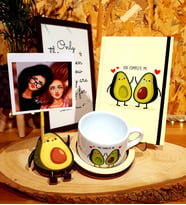 Kişiye Özel Fotoğraflı Best Friends Avokado 3D Figürlü Kupa Ve Defter Arkadaşa Hediye Seti