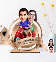 BK Gift Kişiye Özel Yılın En Mükemmel Çifti Karikatürlü 3D Ahşap Biblo Plaket - 10