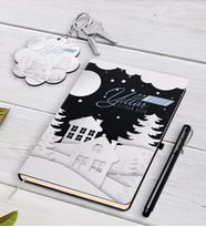BK Gift Kişiye Özel İsimli Yılbaşı Mutlu Yıllar Siyah Defter Kalem ve Anahtarlık Hediye Seti-23 (Model 1)