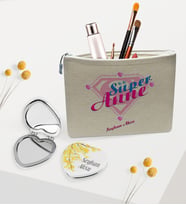 BK Gift Kişiye Özel Süper Anne Keten Makyaj Çantası ve Kalp Ayna Hediye Seti-2 (Model 1)