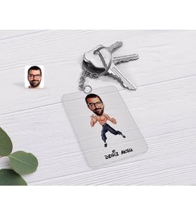 BK Gift Kişiye Özel Bruce Lee Karikatürlü Şeffaf Pleksi Anahtarlık-1 (Beyaz)