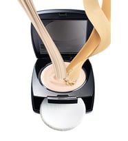 Avon Flawless Pata Krem Fondöten 9 gr. Warm Ivory