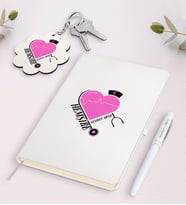 BK Gift Kişiye Özel Hemşire Beyaz Defter Kalem ve Anahtarlık Hediye Seti-6 (Model 1)