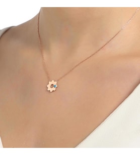 925 Ayar Rose Gümüş Mavi Taşlı Çiçek Kolye (Pembe)