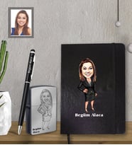 Kişiye Özel Öğretmen Karikatürlü  Siyah Defter Kalem Çakmak Hediye Seti  Bayan-12 (Model 1)