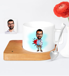 BK Gift Kişiye Özel Bay Başhekim Karikatür Ahşap Altlıklı Seramik Fincan  1