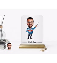 BK Gift Kişiye Özel Erkek Öğretmen Karikatürlü Ahşap Standlı Çerçeve-2 (Beyaz)