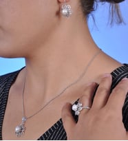 İnci Taşlı Papatya Model Oksitli Telkari Bayan Gümüş Üçlü Set