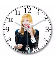 Blackpink Lisa Duvar    Saati Bombeli Gercek Cam