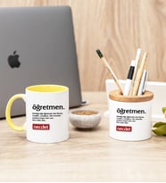 Öğretmen Kelime Anlamı Sarı Kupa Bardak Ve Kalemlik Hediye Seti