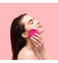 Foreo - Forever Luna 2 Mini Şarjlı Titreşimli Yüz Temizleme Cihazı Aleti (Pembe)