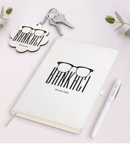 BK Gift Kişiye Özel Bankacı Beyaz Defter Kalem ve Anahtarlık Hediye Seti-10 (Model 1)