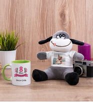Kadınlar Günü Hediyesi Yeşil Kupa Bardak ve Peluş Eşek