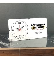 Accounting Specialist Ahşap Masa Saati