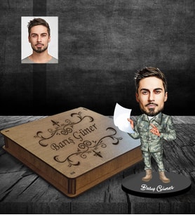 Kişiye Özel Asker Karikatürlü Ahşap Biblo Kutulu Bay-3